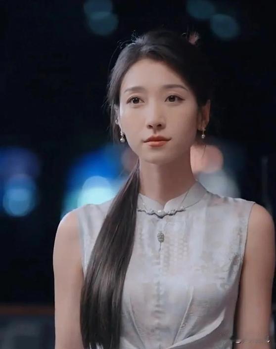 发现没？王格格挨骂最多的时期，恰是短剧从野蛮生长到品质升级的阶段。当初观