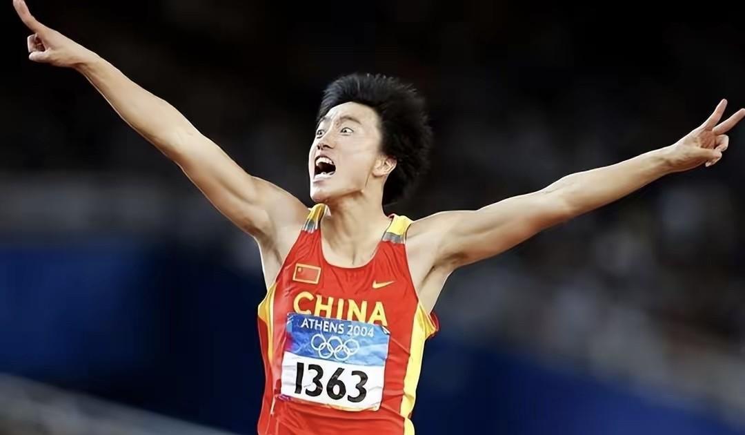 有一说一，以下是亚洲体坛最伟大的三位运动员。1、曼尼·帕奎奥（菲律宾，拳击）