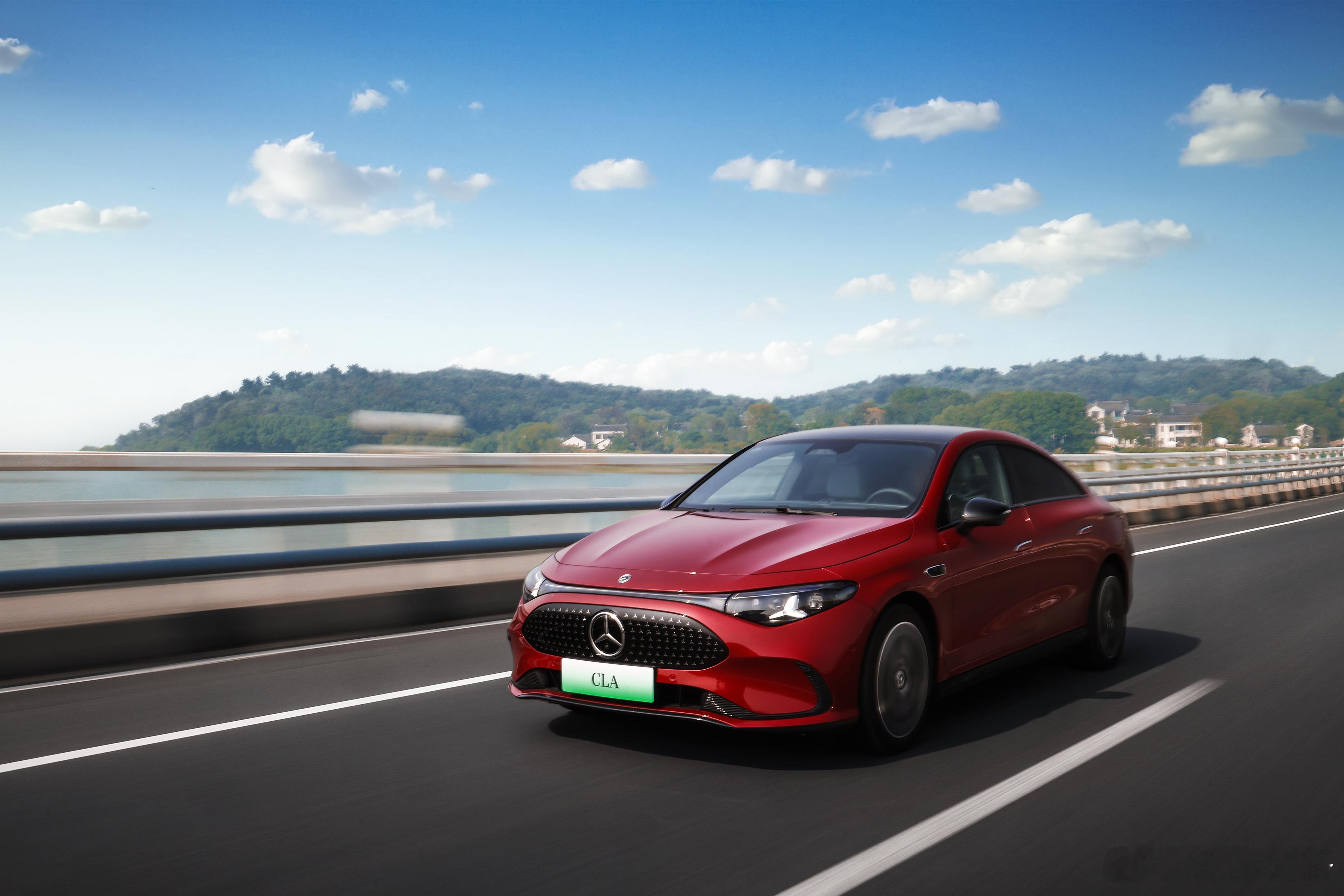 试了纯电奔驰CLA，视频没那么快，文字先吹爆，保证每一个细节都是实实在在，每一个