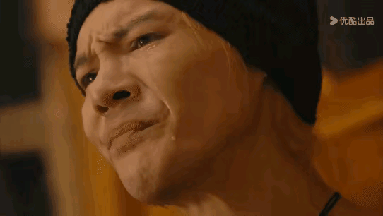 向佐还不如丁真看得透彻！向佐，在娱乐圈混了几十年，在参加综艺节目时，突然破防