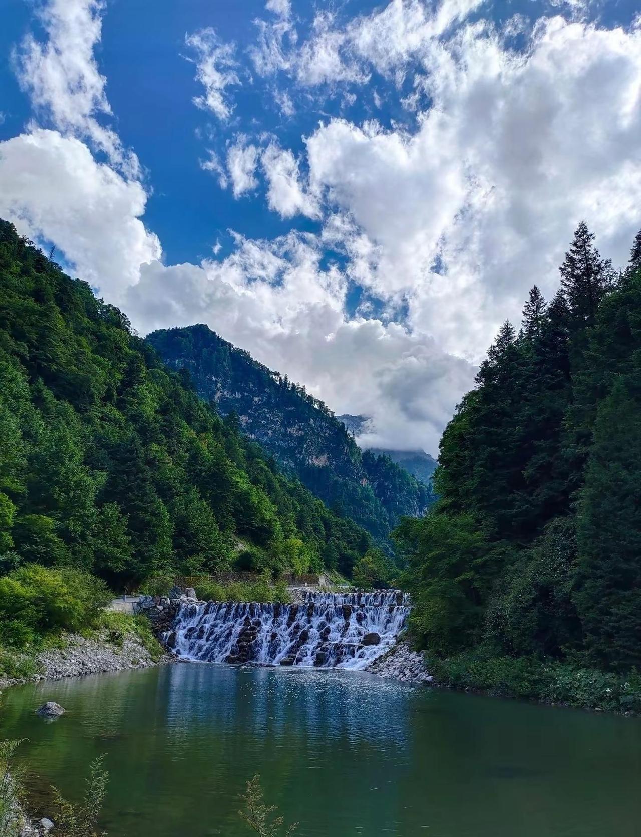 陇南鹅嫚沟游玩攻略｜现实版绿野仙踪✔️层层阶梯瀑布，拍照巨出片✔️高空大瀑布水雾
