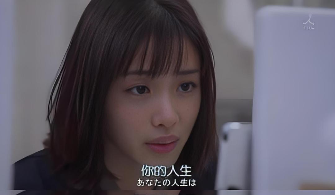 总有一天你会明白，这个世界没有谁配不上谁，两块钱的盐，可以配上万的菜，可上万的菜