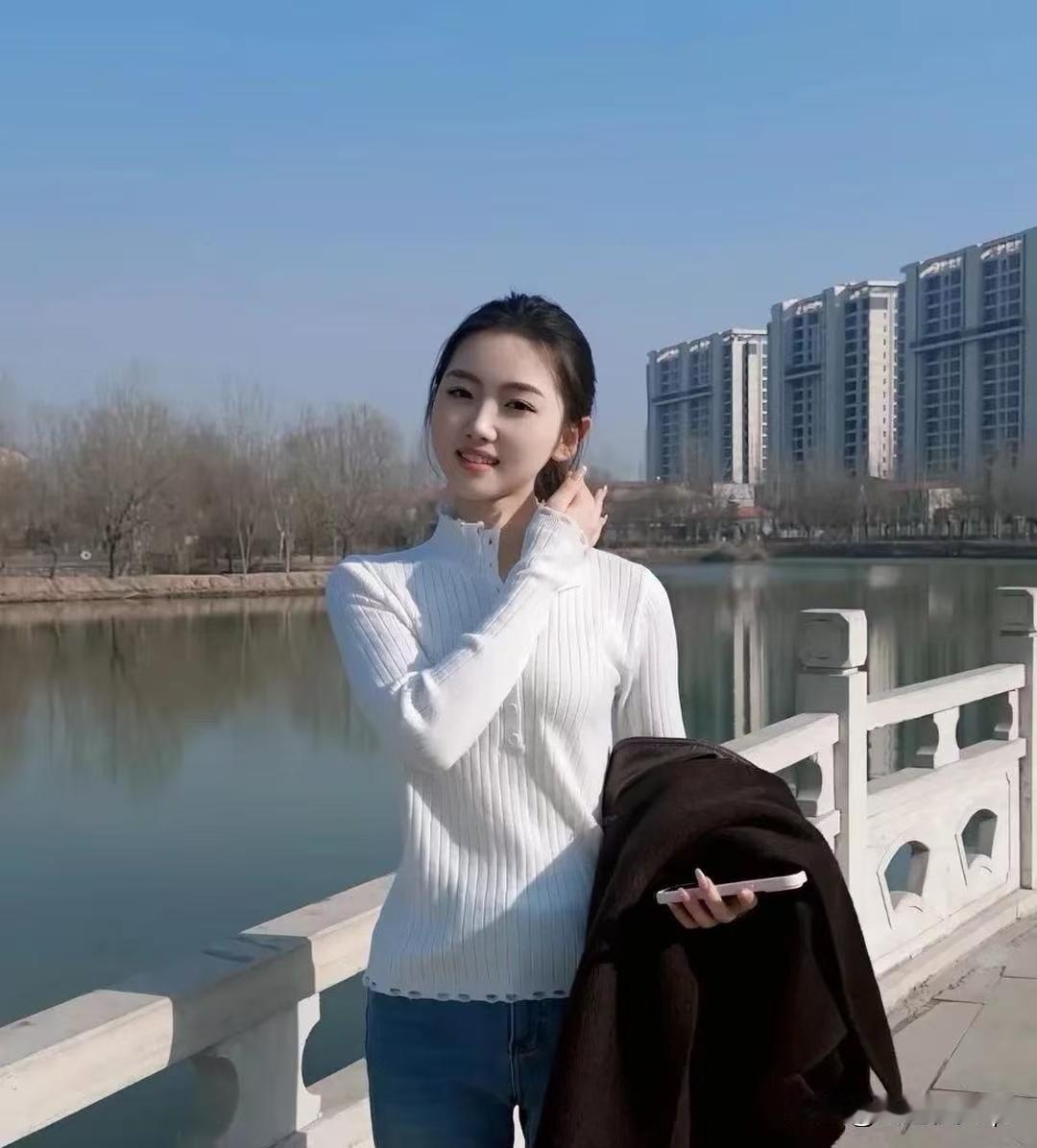 自渡心河，遗憾成全皆有味。