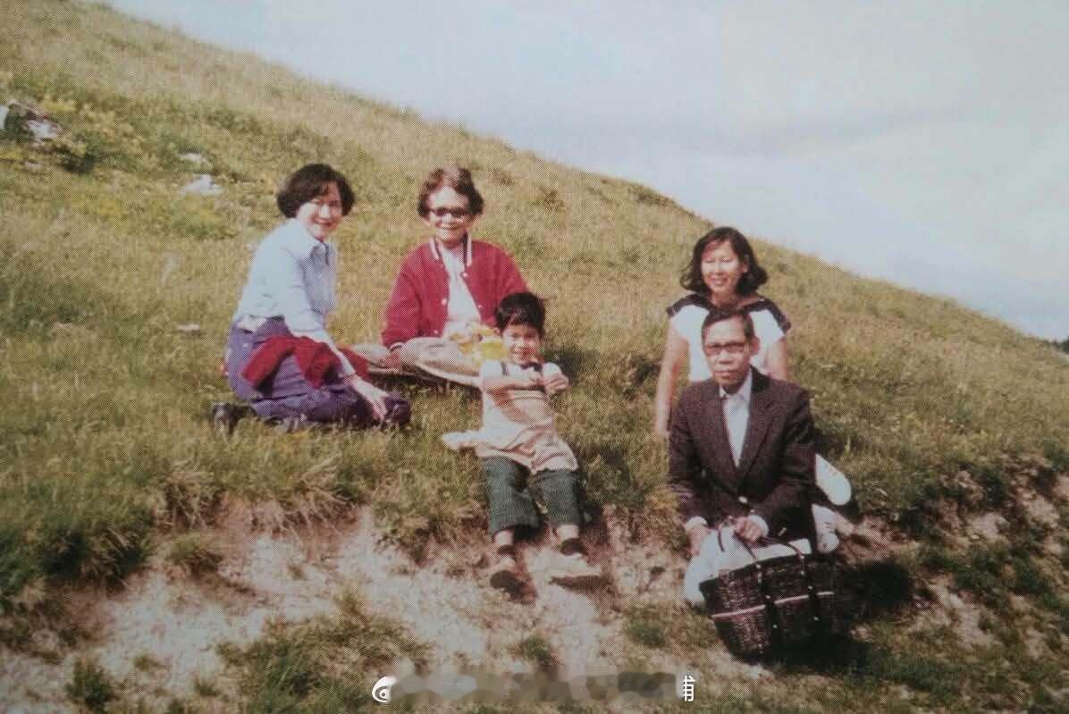 王室王室泰国王室暹罗往事老照片：王太后，王姐，王姐的女儿达萨纳瓦莱，王姐的女婿