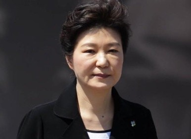 站在恩人的对立面后，朴槿惠的麻烦来了。李在明可能会彻查“世越号”客轮倾覆。“世