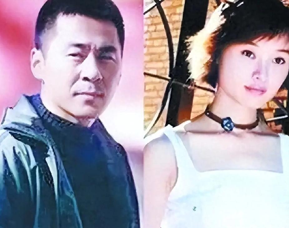 多年前的恋人，在几秒钟的交汇中汹涌翻涌。陈建斌右手抬了一下又放下了，因为吴越经过