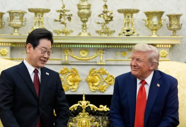 特朗普威胁“撤军”？李在明就坡下驴：我完全赞同，韩国已能自保。 特朗普这回怕
