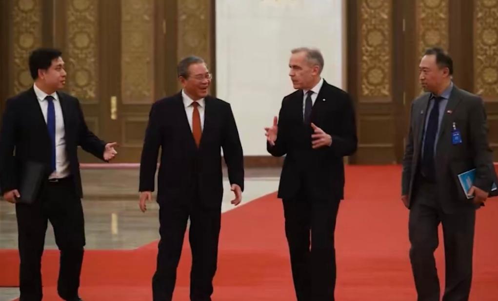 和中国合作，加拿大官宣！“跟中国握手，不是退让，是认清现实。”这是加拿大总理