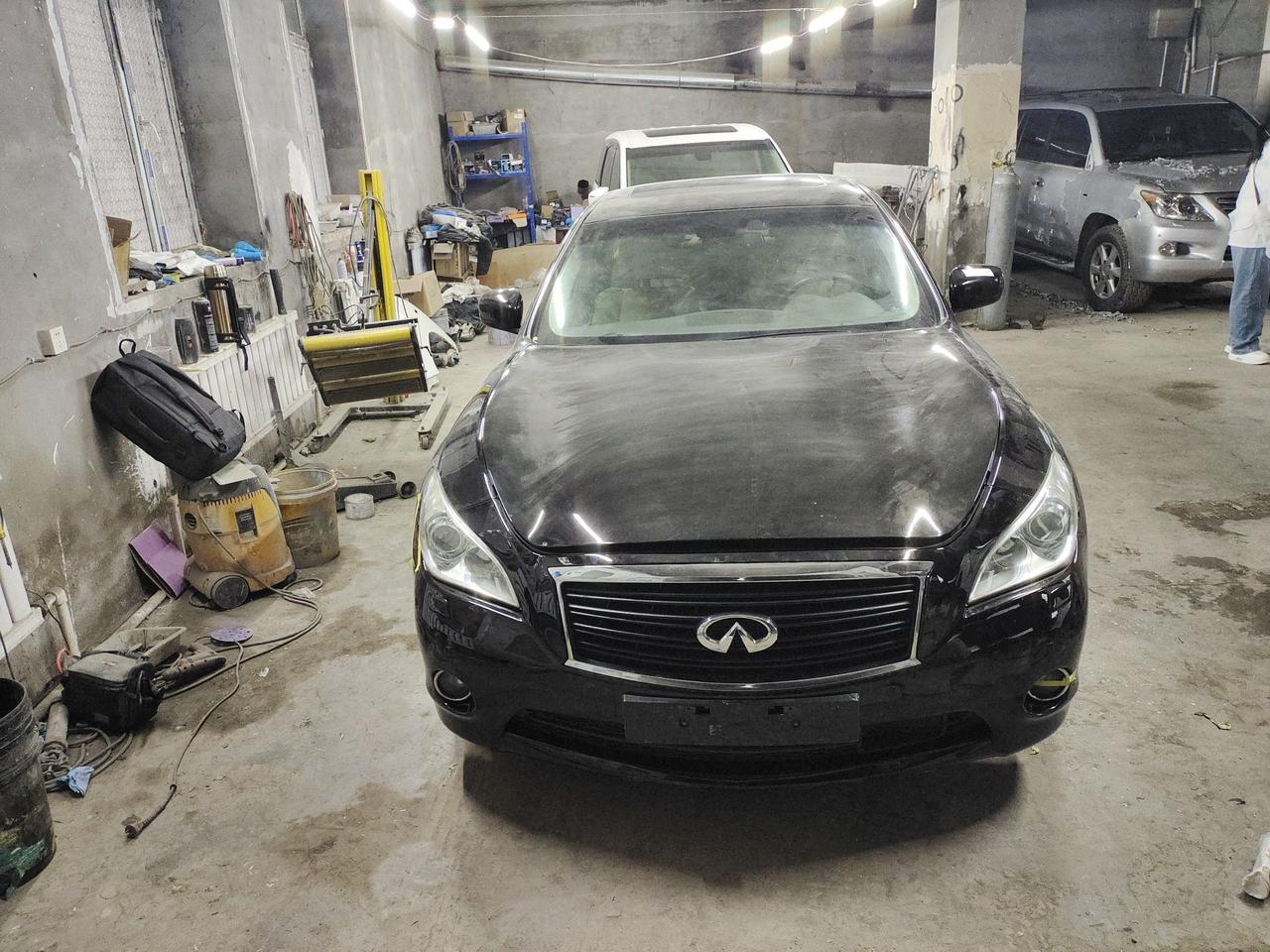 好车无人识，英菲尼迪M系。前两天帮粉丝验了一台英菲尼迪M25，2011年1月上