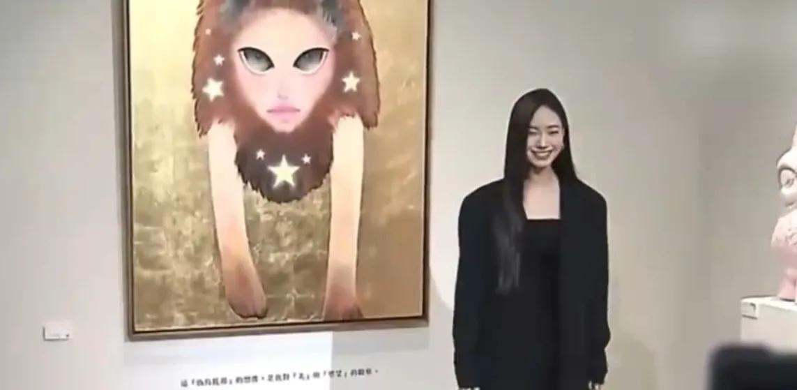小S二女儿Lily的画作直接卖超百万！画展一开，有网友吐槽她的画“像Labubu