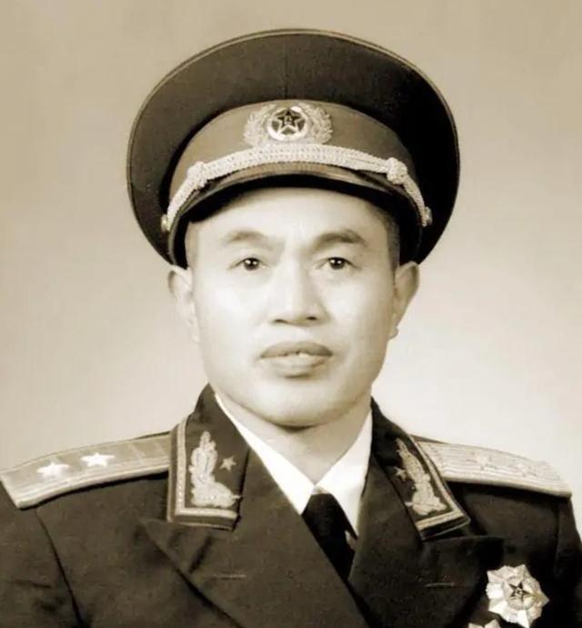 抗战时期八路军活捉一名日军中佐，刘伯承起初大喜过望，当即吩咐要奖励立功战士，可一