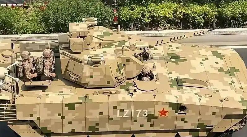 运-20一次拉两辆！中国100式坦克颠覆陆战，美俄重坦全面落后。中国再度领跑全球