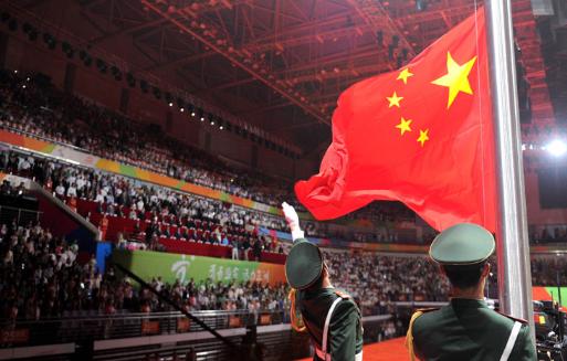 美国被彻底震慑？外国记者疑惑，美国拥有的核弹头可以摧毁世界1000次，难道中国人