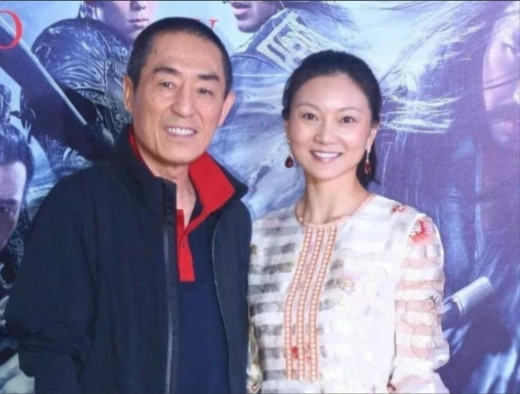 当年，18岁的陈婷正在上课时，突然感觉一阵恶心呕吐，同桌问她：“你怎么啦？”陈婷
