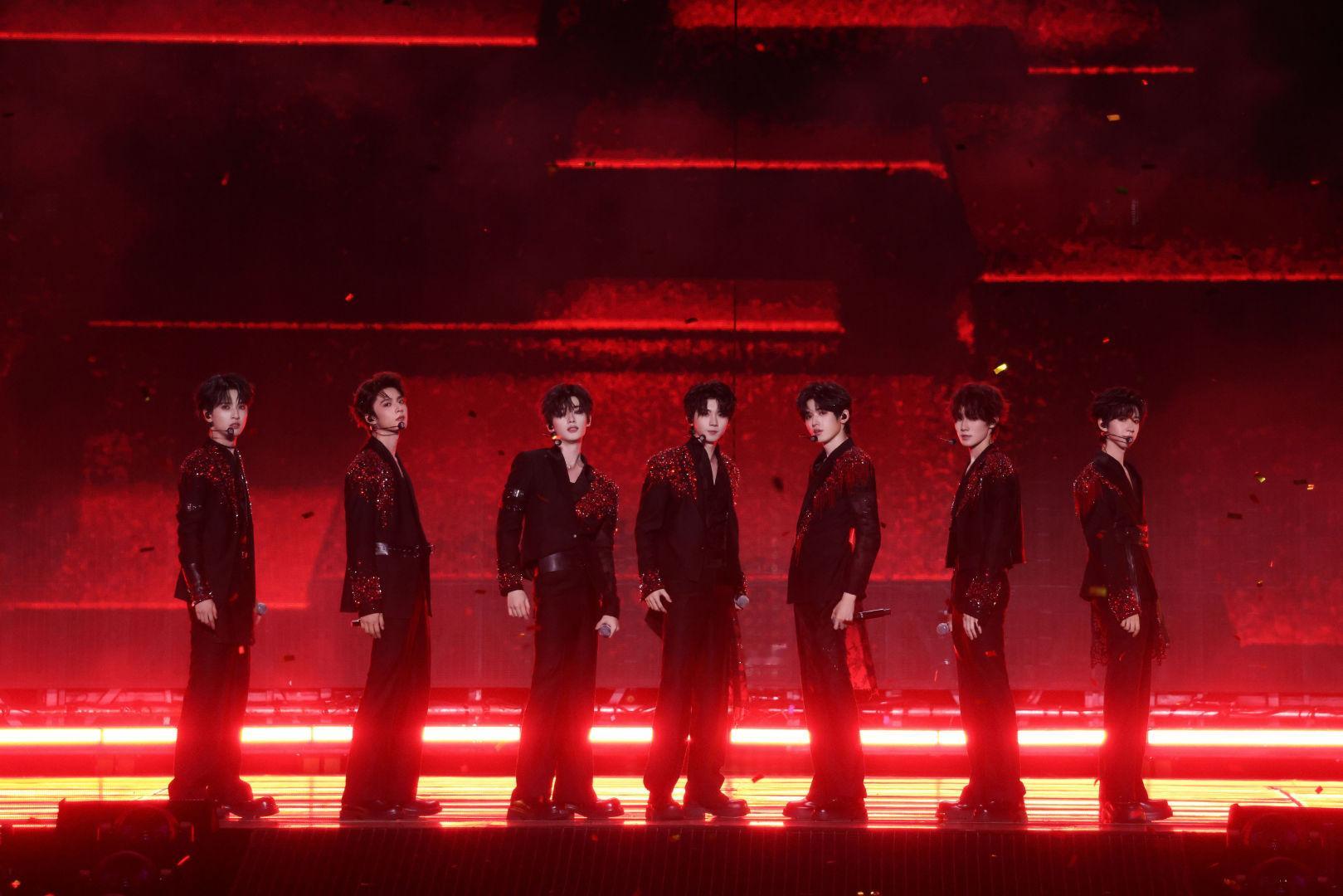 时代少年团×「加冠礼」演唱会「冠军」大连站怀揣热忱与锋芒❤️‍🔥于山顶眺望
