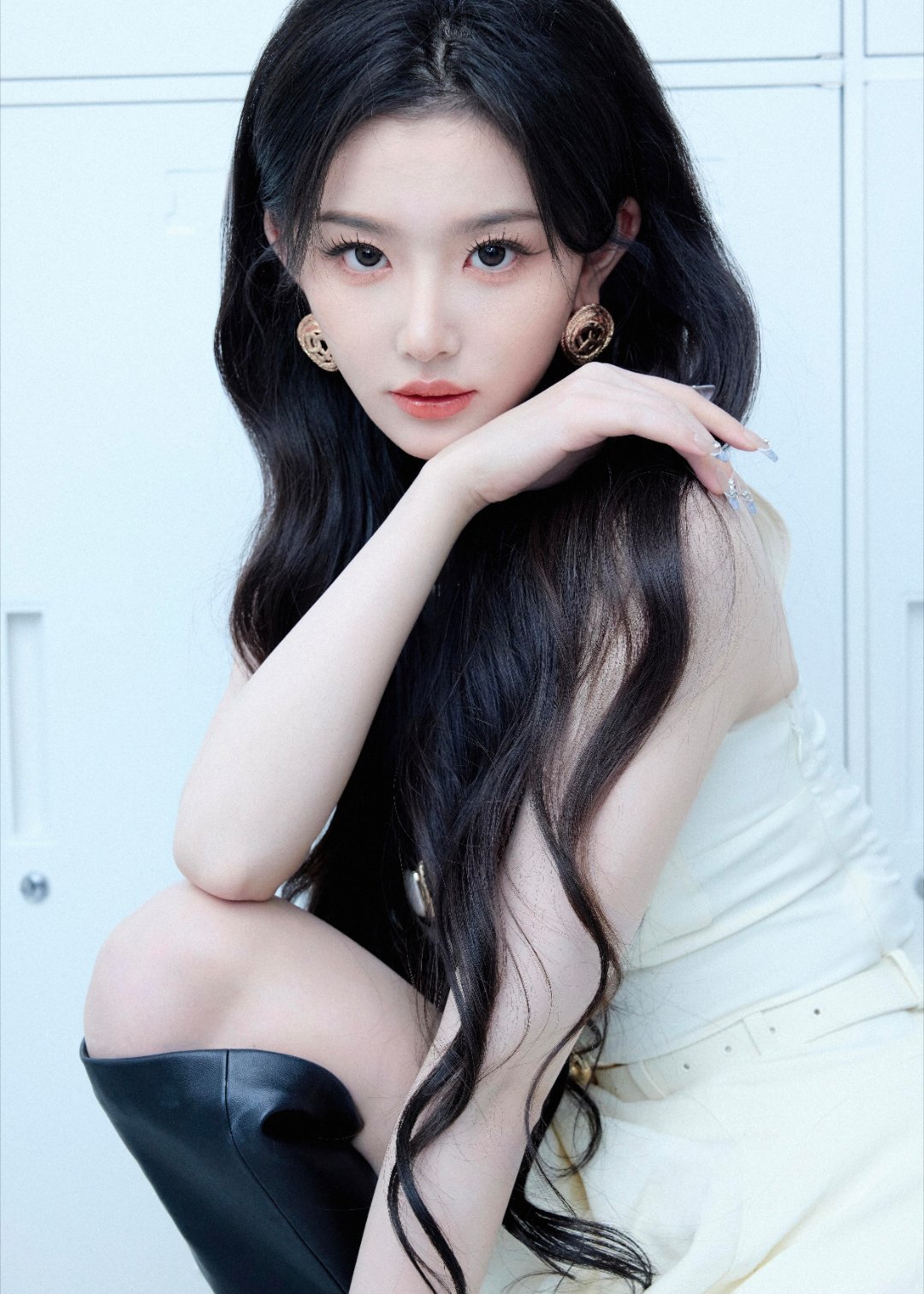 孔雪儿雷声大雨点也大哈哈哈~雪雪子简直是“反差萌”本体，这游戏技能点满了吧！这么