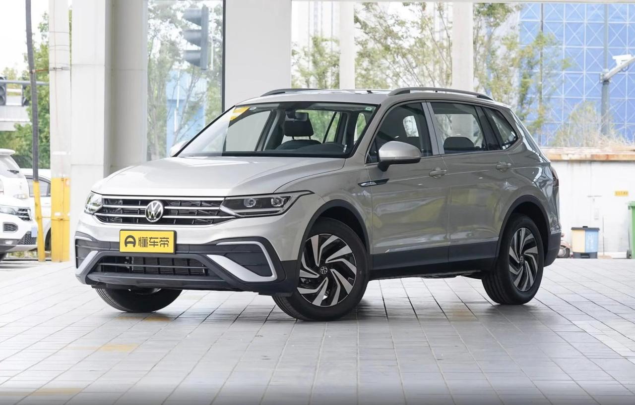 如果你正在看10万出头的二手中型SUV，那大概率绕不开大众途观L。这车保有量大、