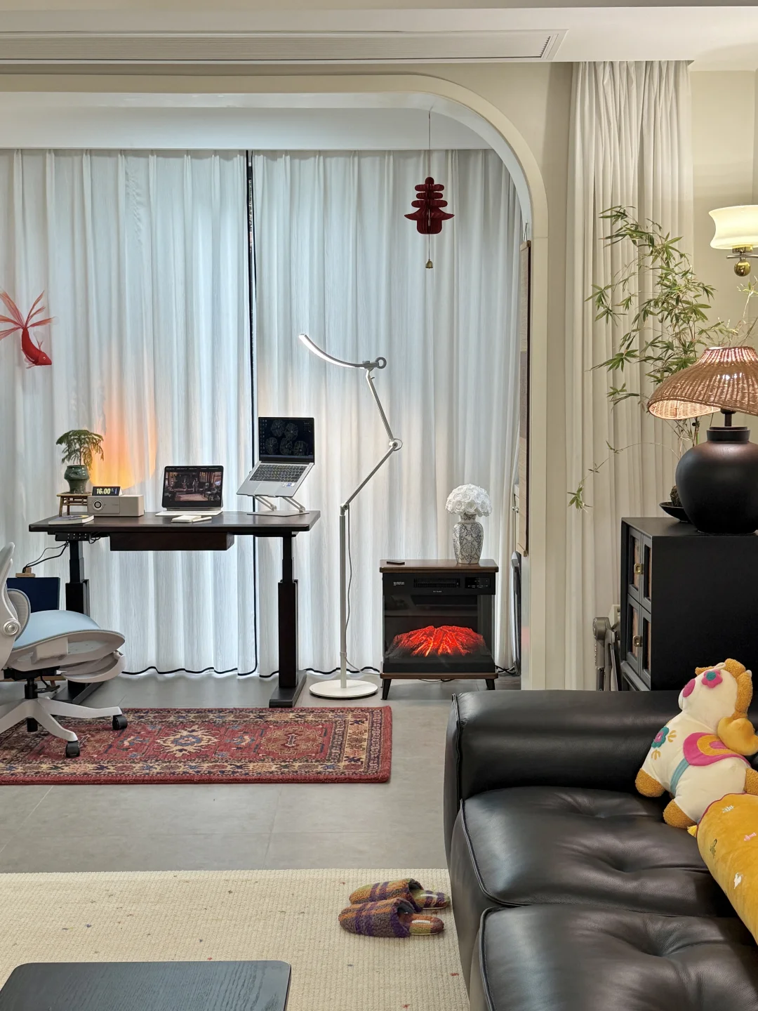 6平阳台改氛围感书房‼️升降桌才是灵感源泉