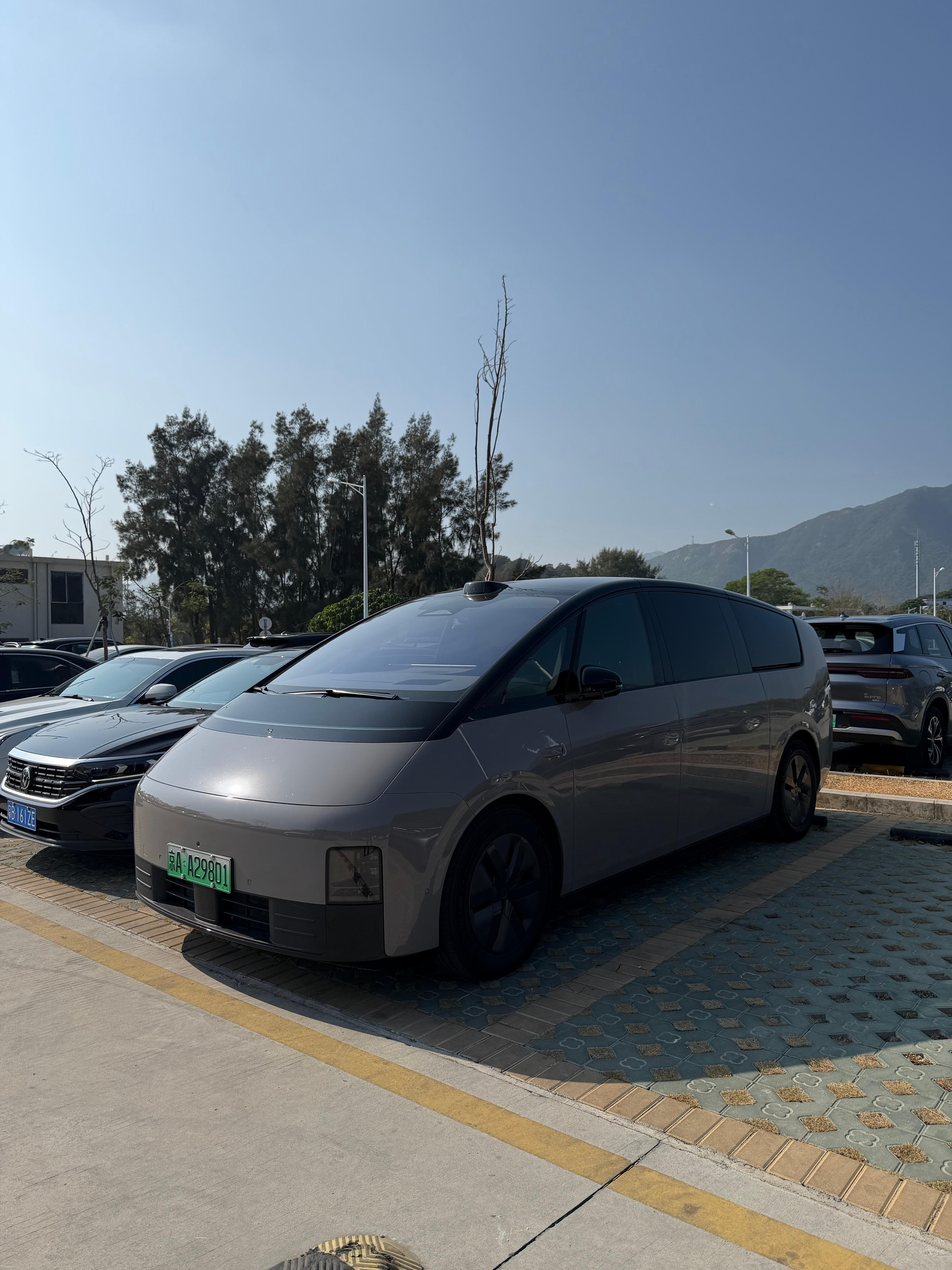 北京的MEGA朋友直接开来深圳度假了么深圳·西涌旅游度假区