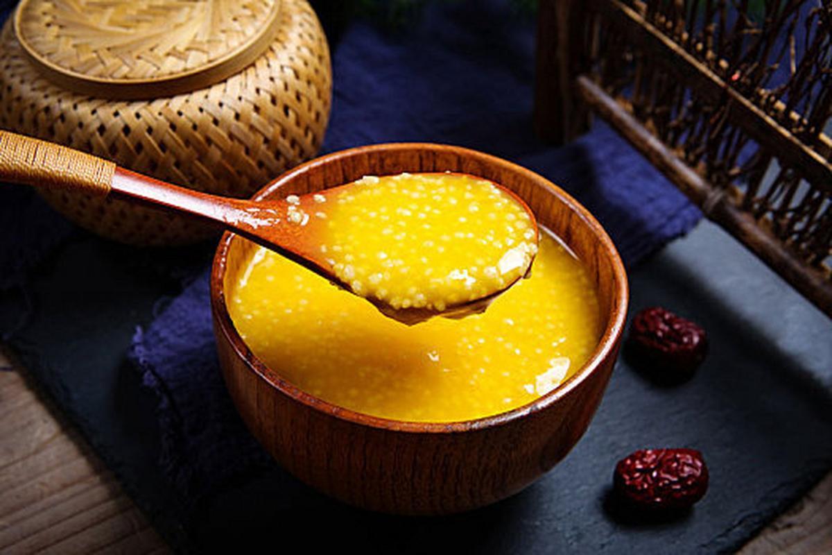 经常喝小米粥，是升血糖还是降血糖？这5种食物才是升糖“高手”不少人听到小米粥