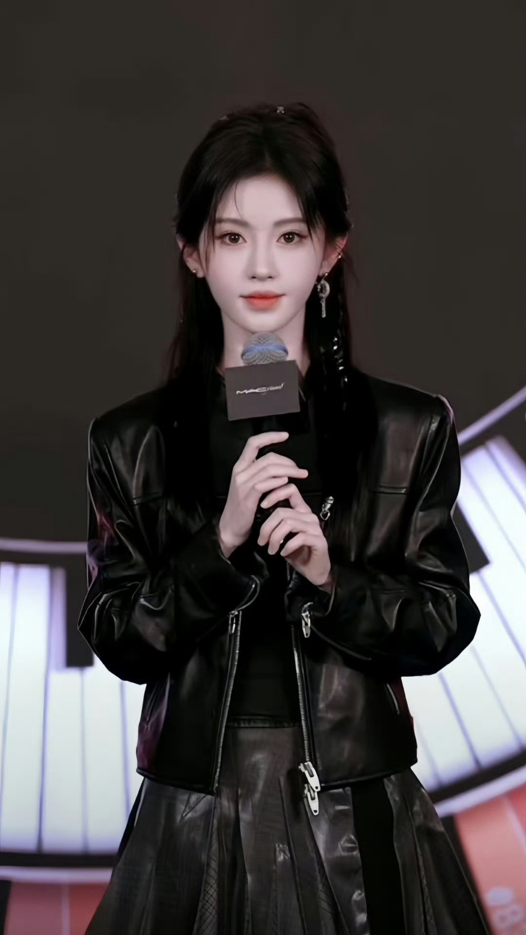今晚直播艺人状态图已出鞠婧祎邓为展轩​​​