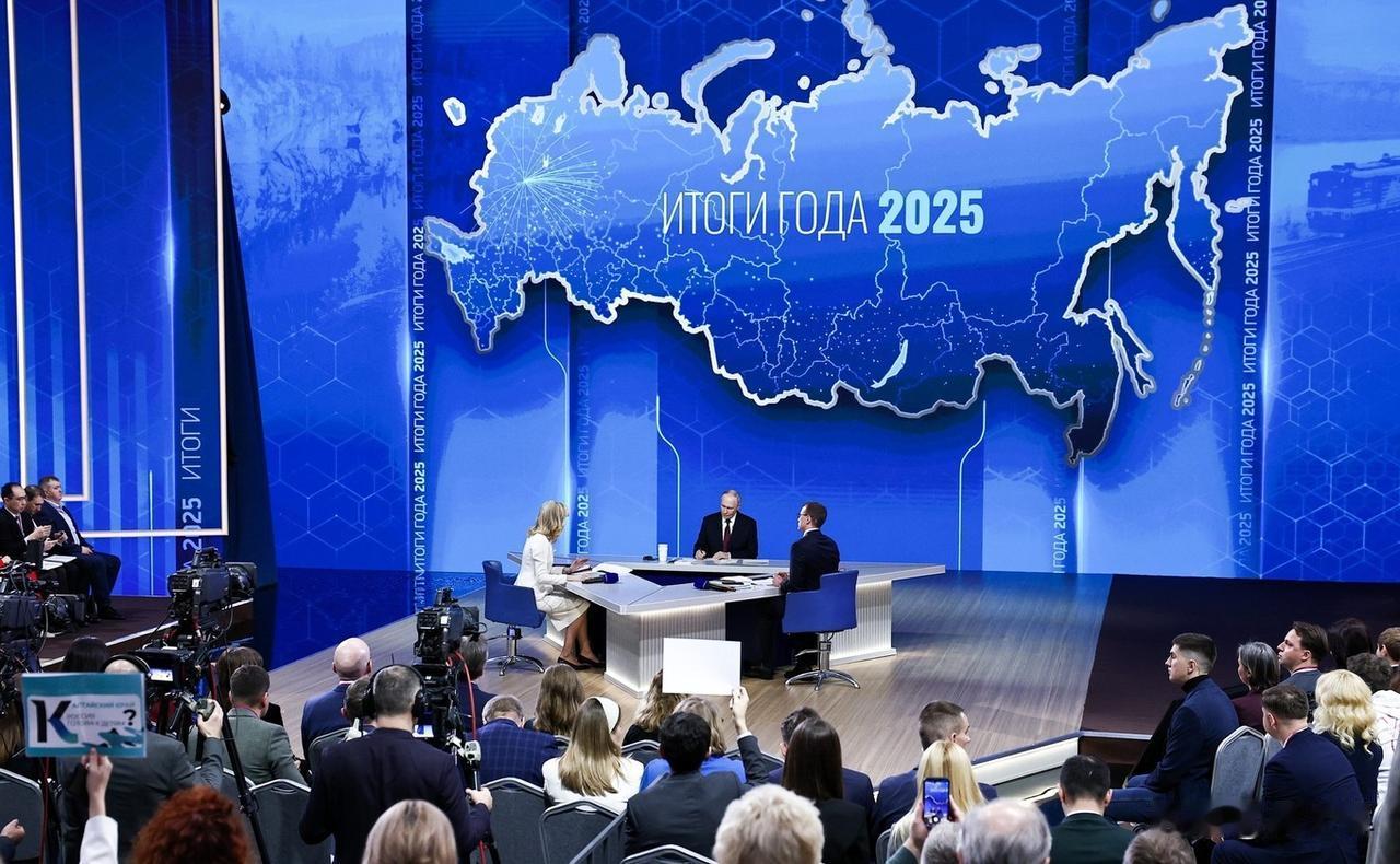 【普京：顿巴斯的供水问题将在斯拉维扬斯克解放后得到解决】12月19日，弗拉