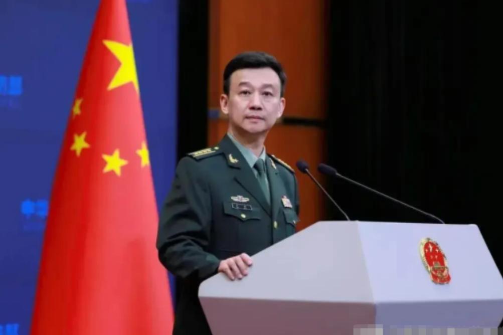 “从现在起，这片空域你们动不了！”1月10日，美军3架B-1B“枪骑兵”轰炸机