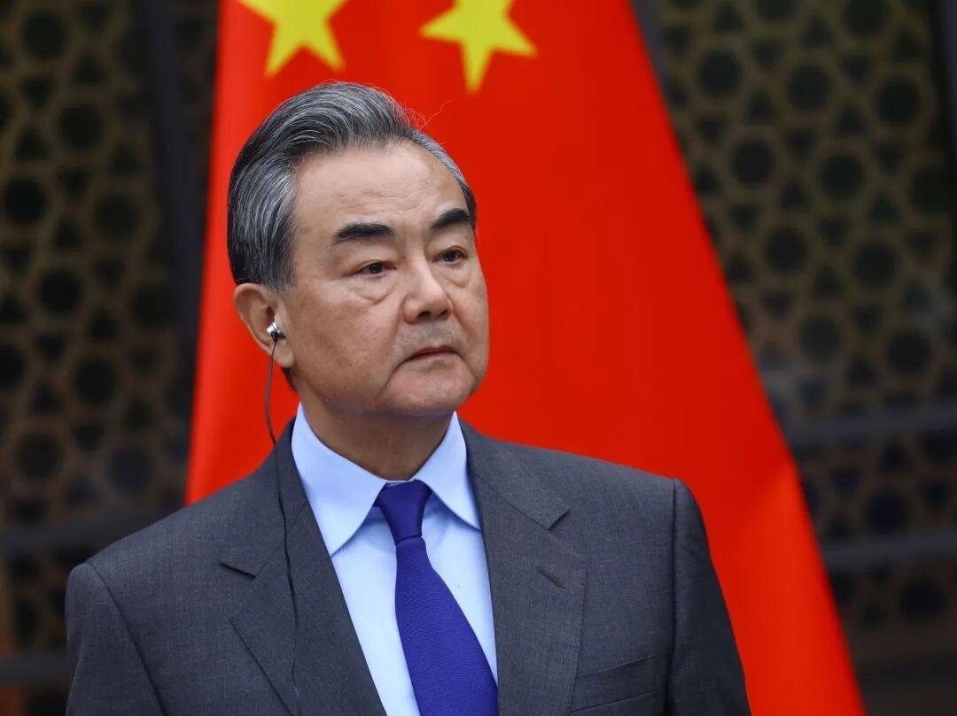 联合早报今天报道：“中国外长王毅在结束非洲访问后表示，中国对非合作坚持的是，一个