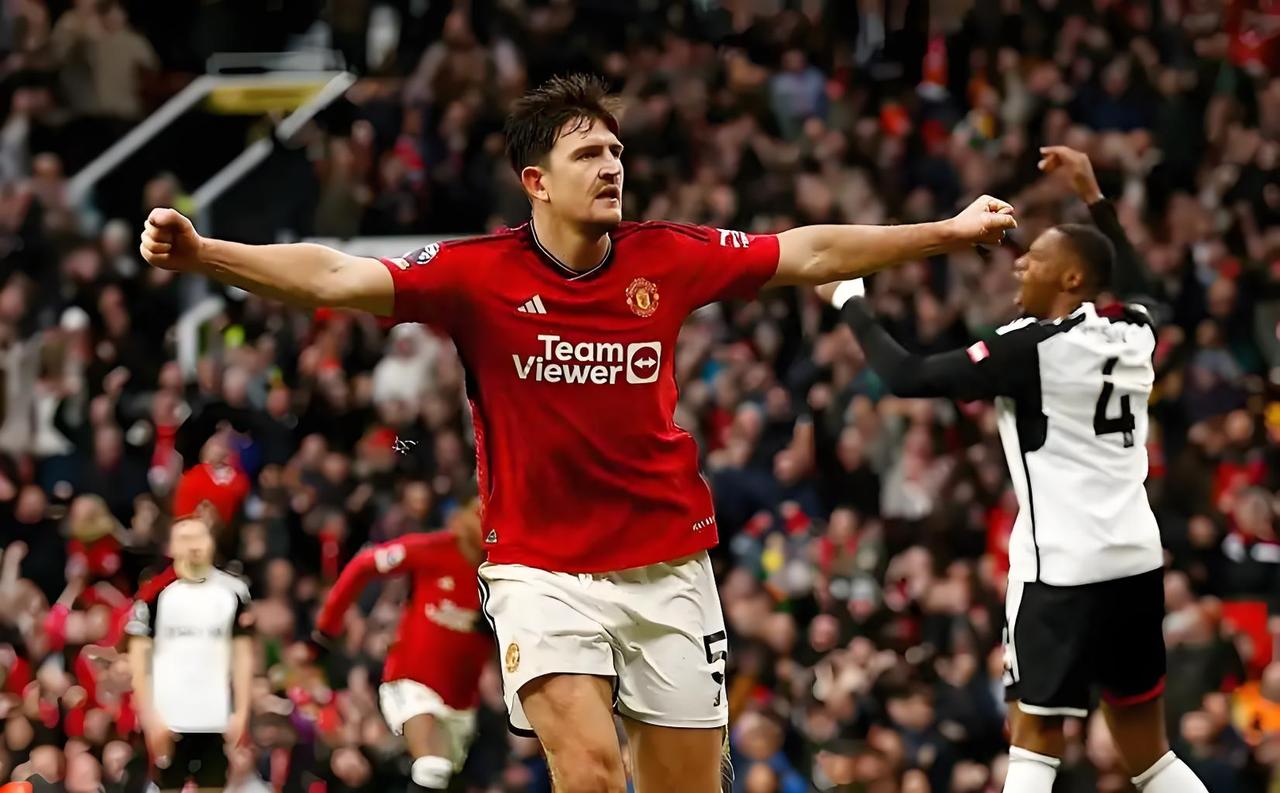 从曼联的主力阵容的年龄结构分析曼联的引援方向！一，门将拉芒斯，23