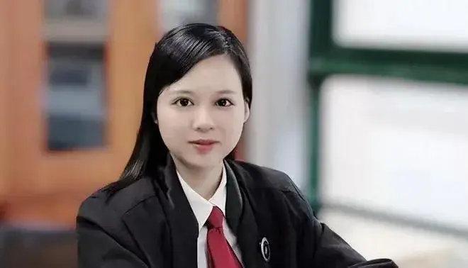 “中国越制裁我，我就越反华！”今年3月，百万粉丝的女网红于国外屡屡诋毁中国，受出