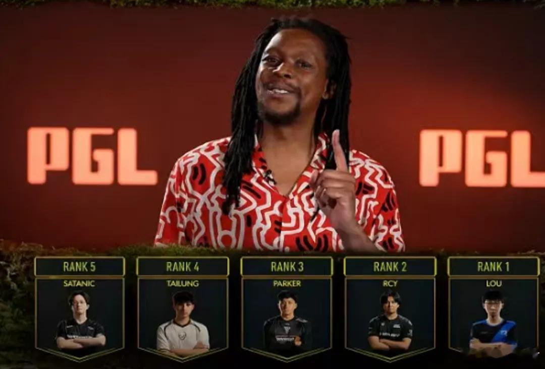 国外解说评选五大横空出世的选手，Lou排第一，话说我是ESL现场看过Lou让二追