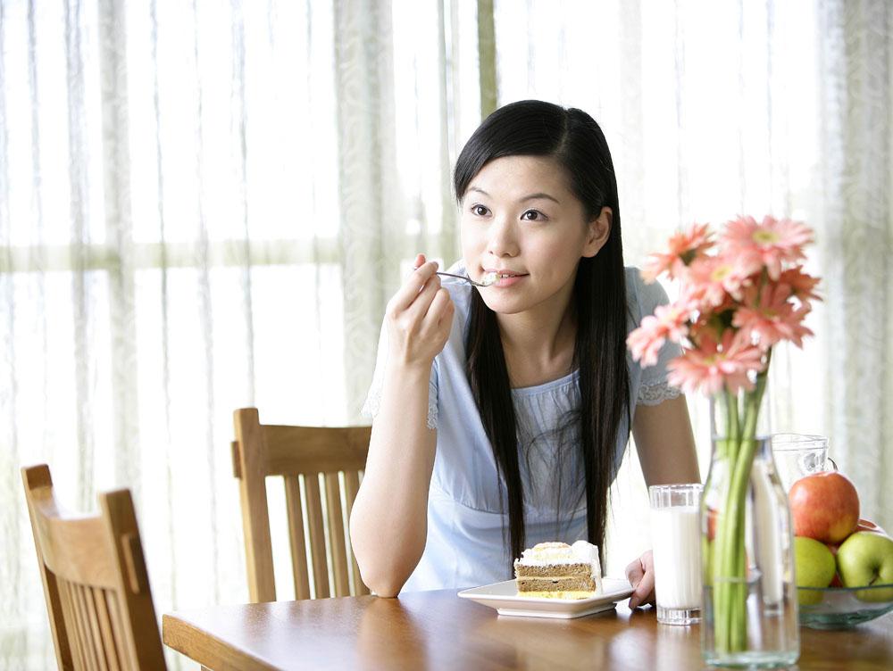 乳腺增生跟情绪有关系吗? 很多女性都中招了, 快停下这些行为