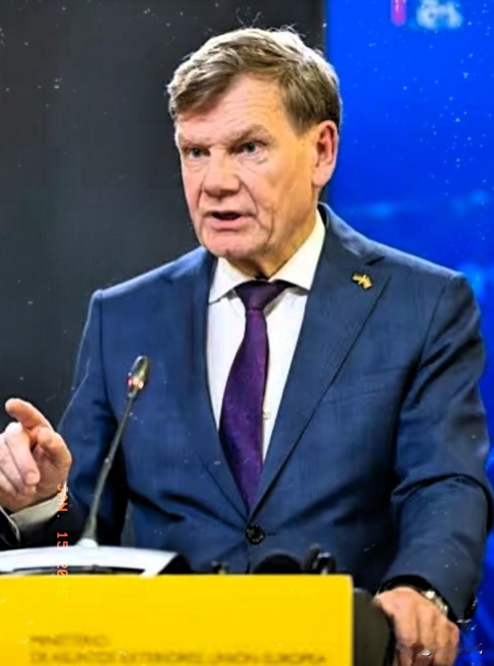 3.3万亿美元的外汇储备（截至2025年末创十年新高），对决可能面临长期低增长的