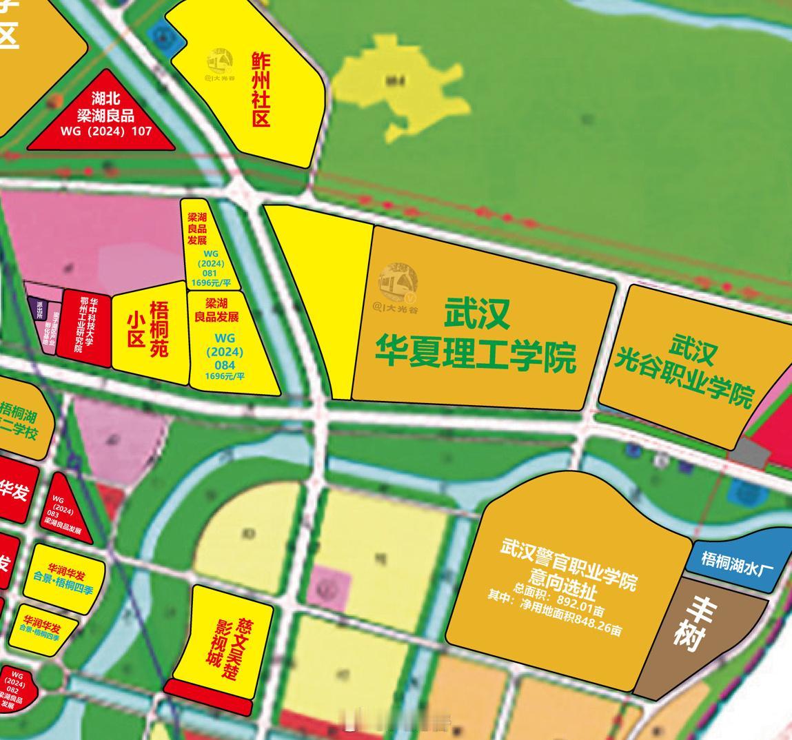 关山大道华夏学院地块再次修订公示10月14日，位于关山大道华夏学院的主城区A1