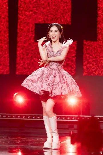 谢娜演唱会全国巡演谢娜巡演北京首唱谢娜好六舞台重磅官宣巡演喜讯🎶深耕综艺多年