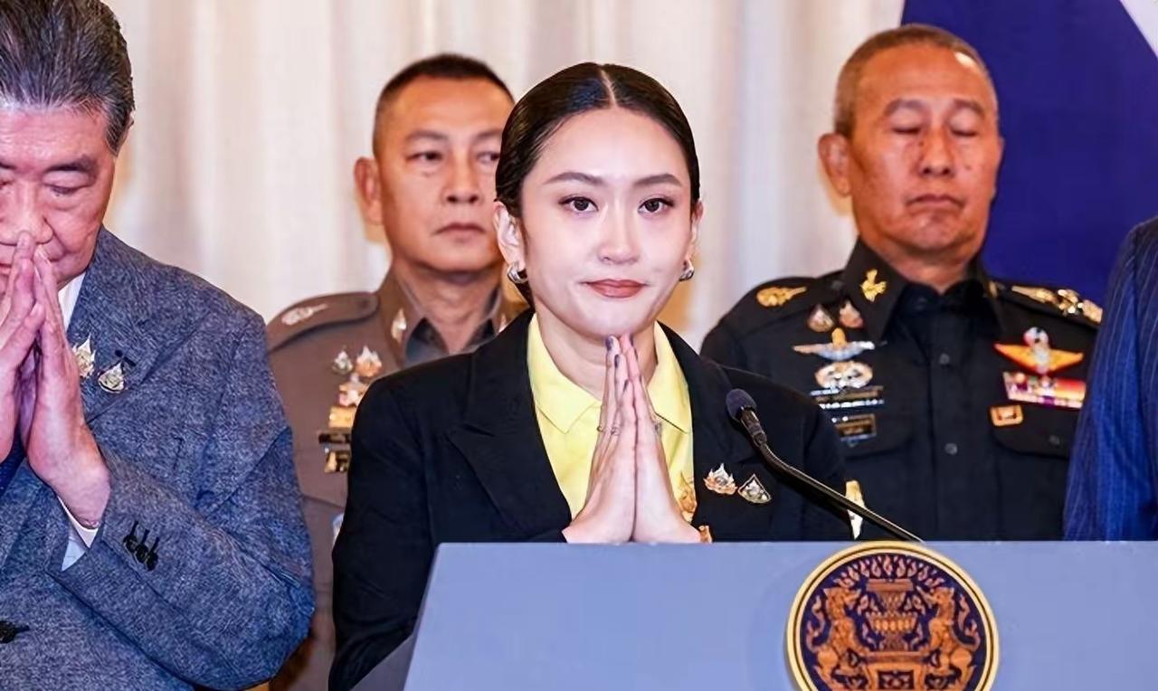 果然不出所料，美女贝东丹被解除了总理职务，宪法法院判决其违宪的背后，绝非国王冷眼