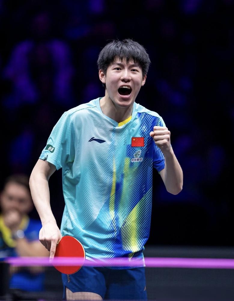 你敢信？世界第2的林诗栋1-3脆败约奇克，温瑞博却3-1干翻同一对手！教练组