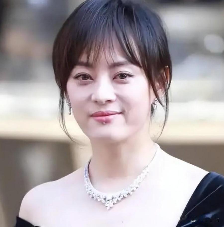孙俪的“软肋”，是所有中年女人的照妖镜！千万别被“孙俪身家数亿”骗了，她的日