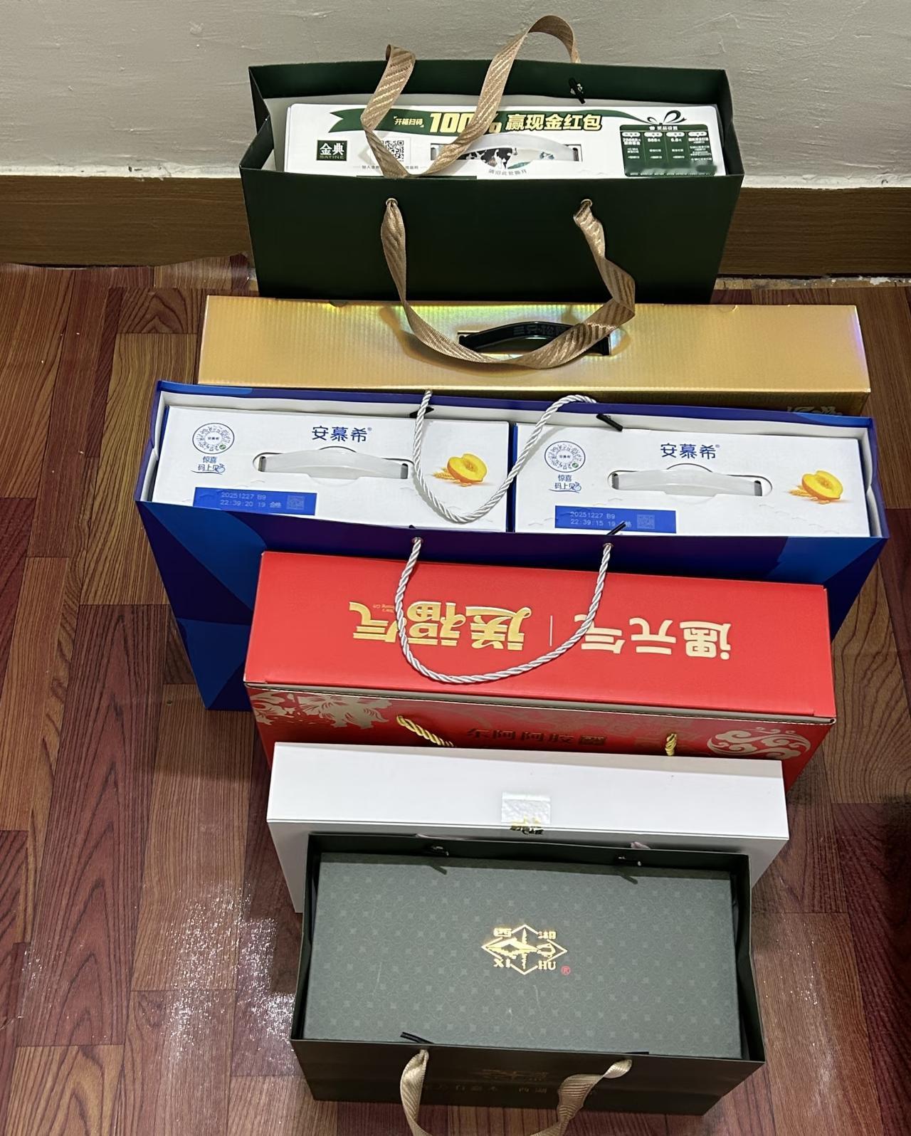 我老姑都嫁出去近六十年了，孙子都结婚了。可每次回娘家，那阵仗还是雷打不动。六