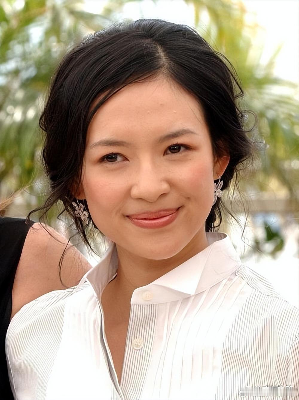 伤官男和食神女婚姻与财运的正向加持1.食神格女命的温柔特质能抚平伤官格男命的尖锐棱角，收敛其过于外放