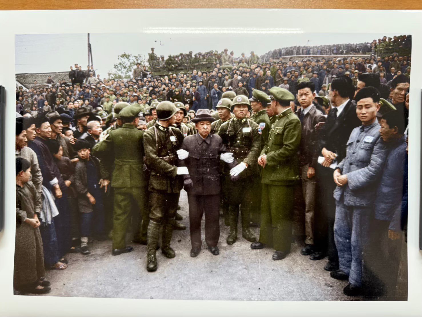 谷寿夫这畜生，1937年12月带第六师团进南京，纵容士兵杀了30万军民，持续10