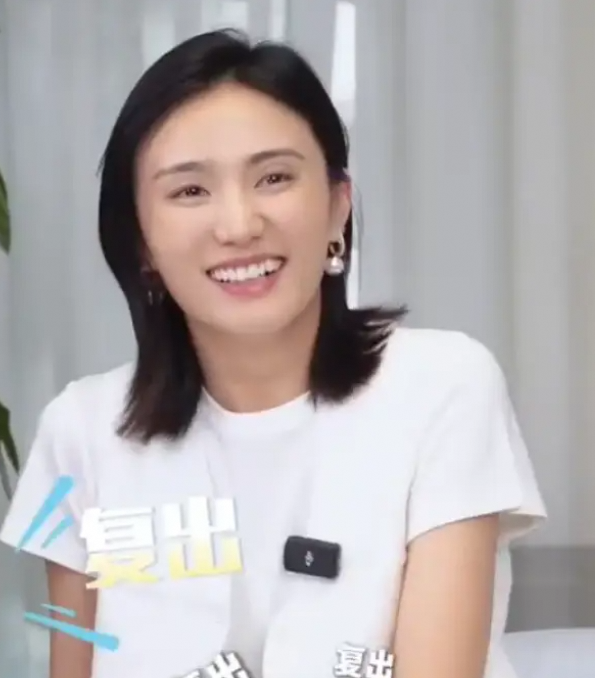 海哈金喜回应李亚鹏直播带货还债:演戏与直播的家庭权衡