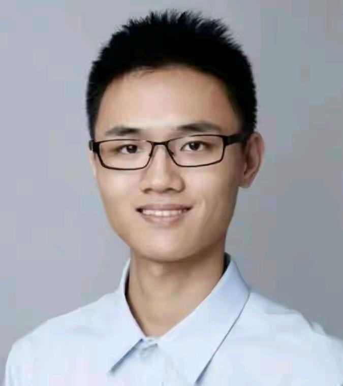 闺蜜是林俊旸的大学同学，说到林俊旸年纪轻轻就做到阿里P10的天花板级别大家都是羡