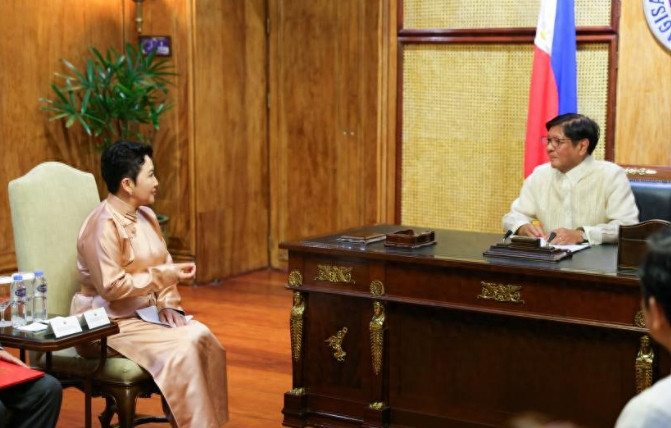 蒙古国还是迈出了这极危险的一步，完全不顾中方的警告，竟在5月20日公然宣布支持菲