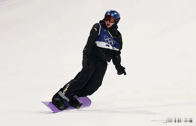 太炫了，太酷了，我强大的心脏都要受不了！刚刷到苏翊鸣夺得中国在米兰冬奥会的