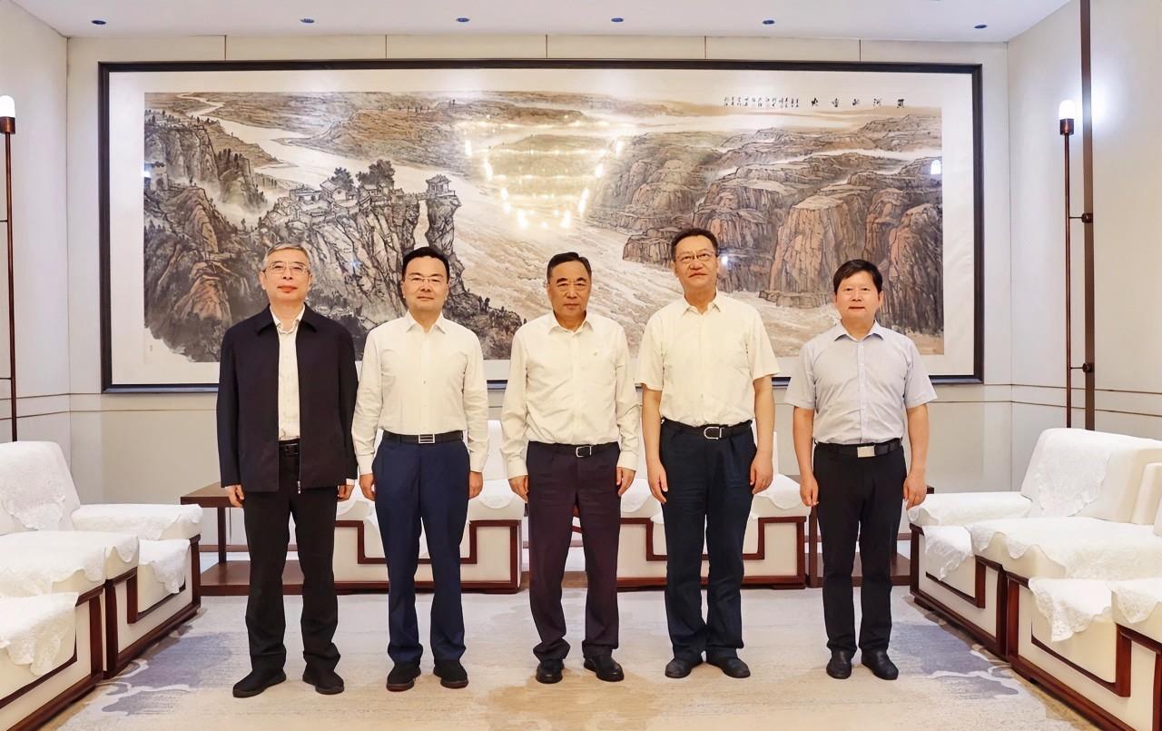 #高看品牌#8月27日，中交集团党委书记、董事长宋海良，党委副书记、董事、总经