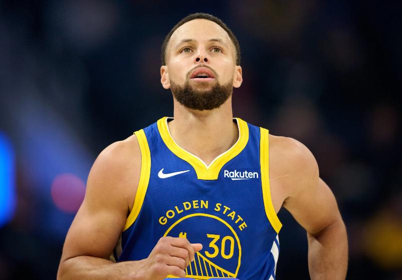 好消息！库里复出时间确定，还有2场比赛，勇士还有戏！就在刚才美媒知名记者报道：