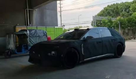 蔚来 NT3.0平台的ET5T终于被拍到谍照车了：<br />和蔚来E...