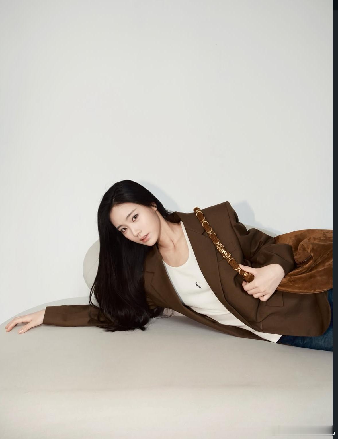 小s二女儿Lily与YSL～