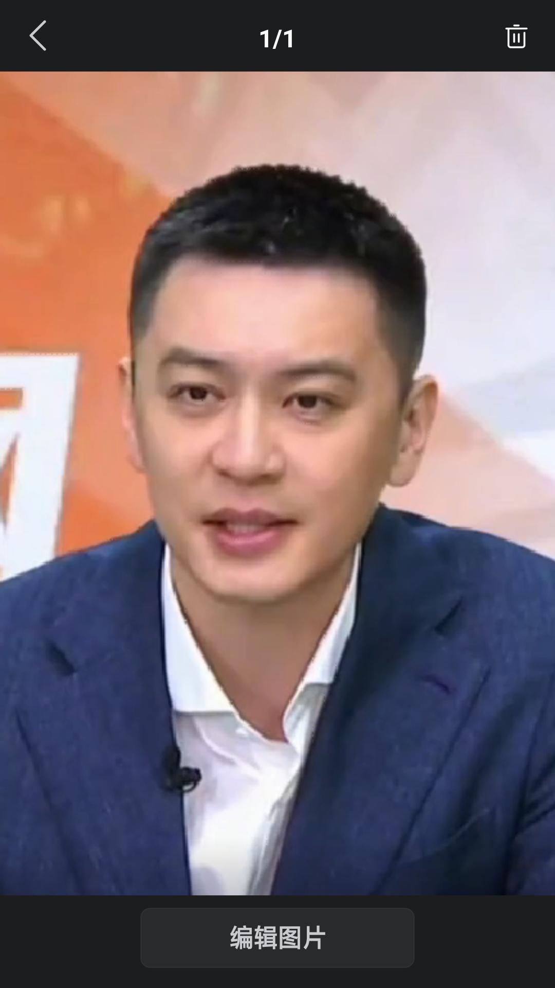 昨晚辽宁队客场惨败给上海久事，赛后前辽篮主教练杨鸣在直播间对比赛进行总结。杨鸣说